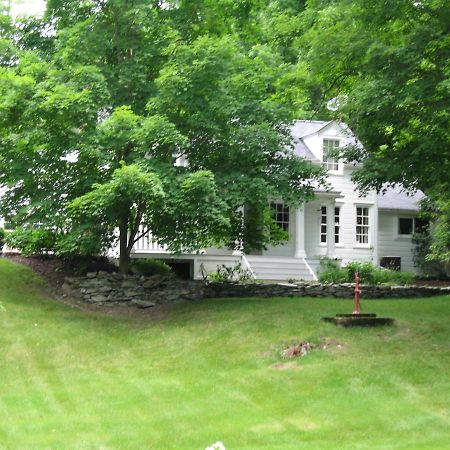 B&B On Seven Acres With Private Bed & Bath Clinton Corners Екстериор снимка